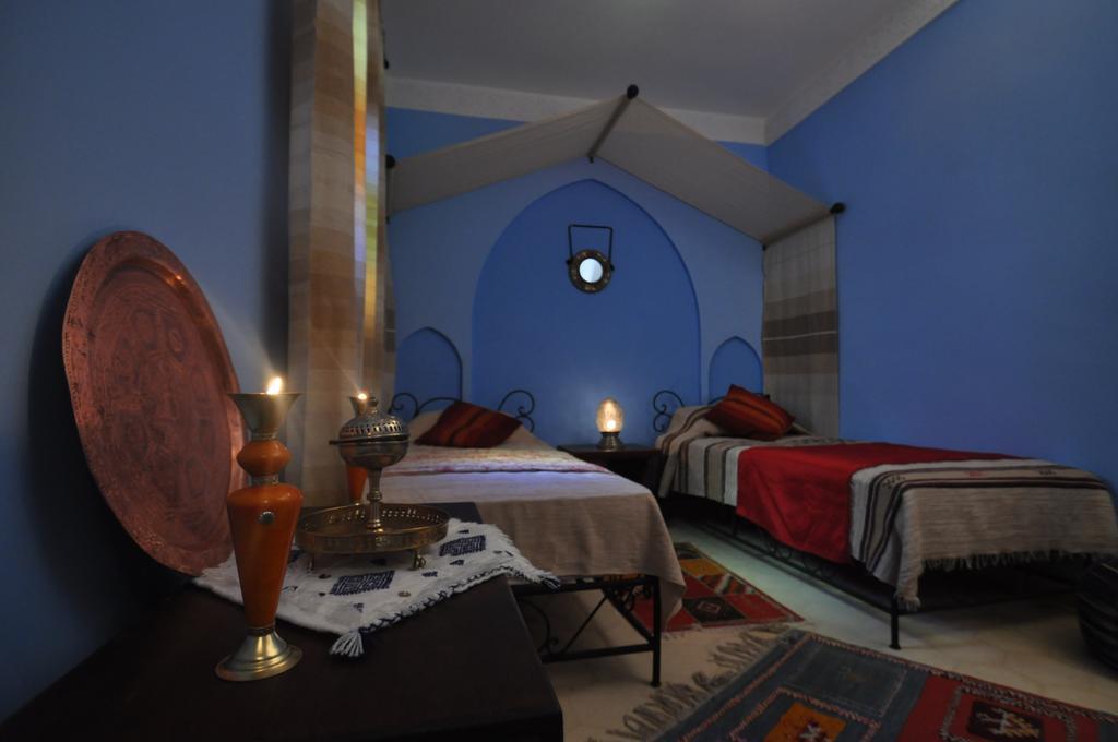 Riad La Famille Marrakesh Habitación foto