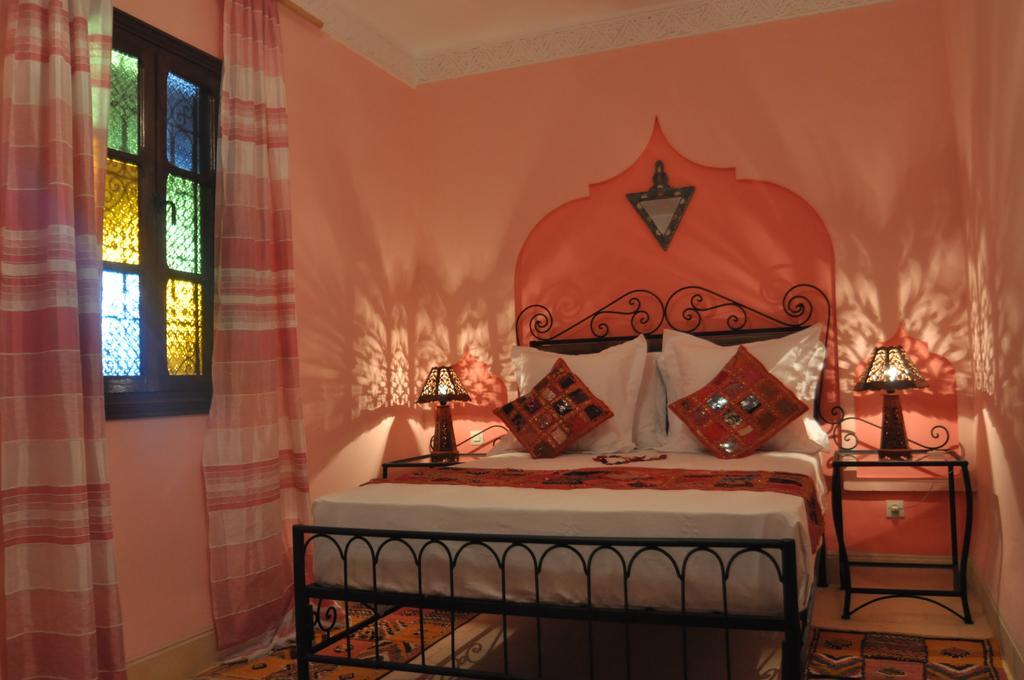 Riad La Famille Marrakesh Exterior foto